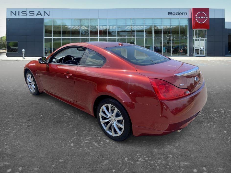 Used 2014 Venetian Ruby INFINITI Base image 6