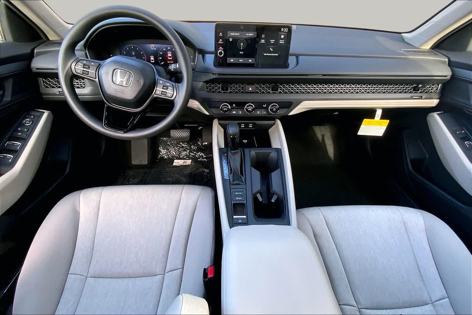 New 2026 Platinum White Pearl Honda LX image 5