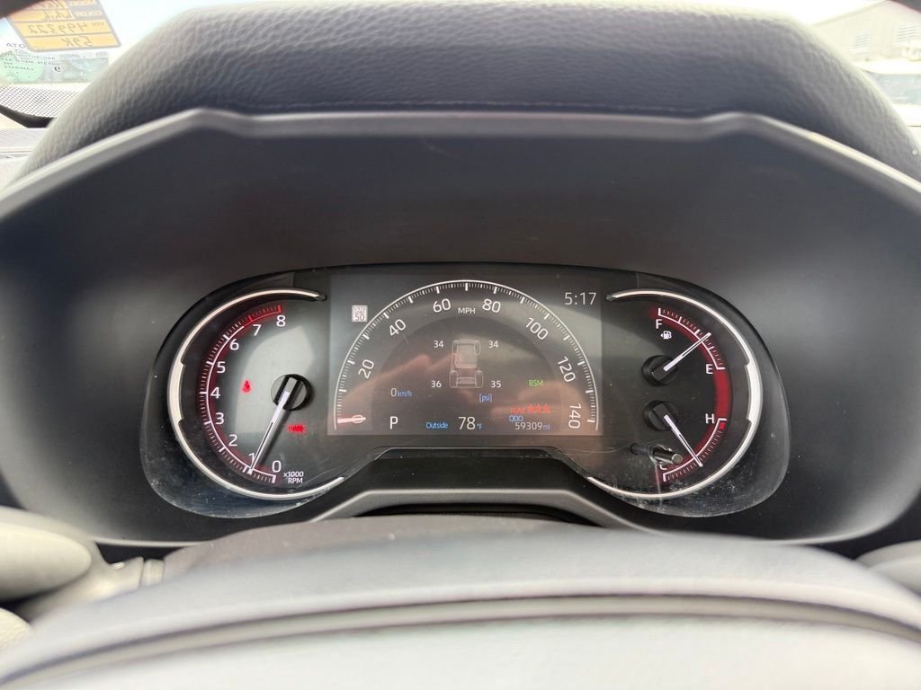 Used 2025 Ice Toyota XLE image 22