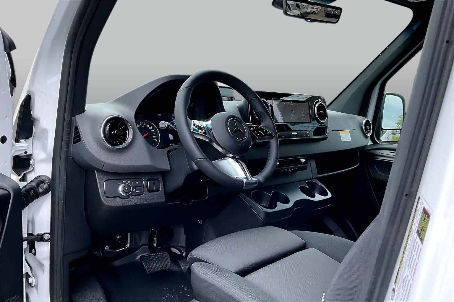 New 2026 Arctic White Mercedes-Benz  image 10