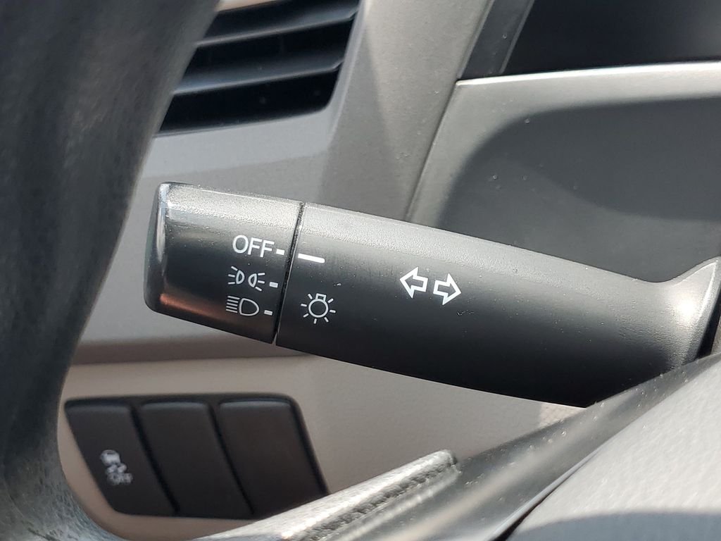 Used 2012 Gray Honda LX image 20
