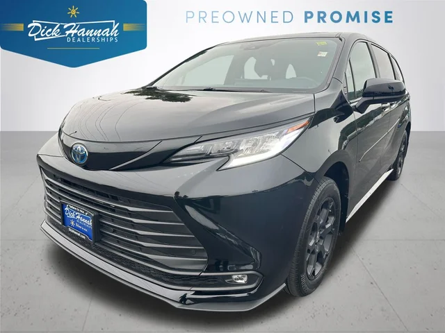2025 Toyota Sienna Woodland Edition