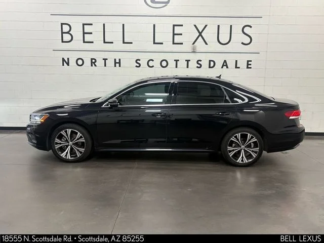 Used 2022 Black Volkswagen 2.0T SE image 8