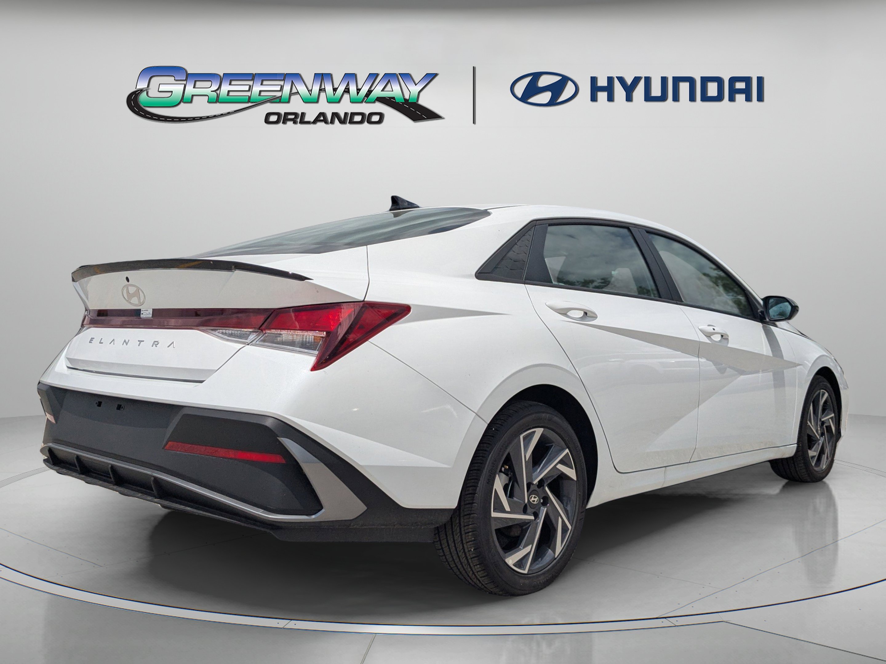 Used 2025 Serenity White Hyundai SEL Sport image 8
