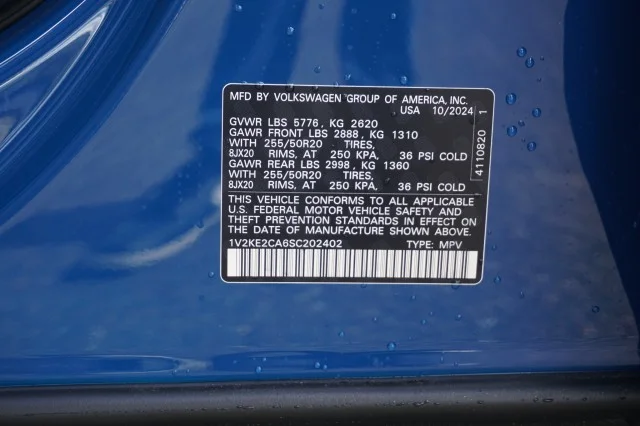 New 2025 R3R3 Mountain Lake Blue Volkswagen 2.0T SE w/Technology image 46