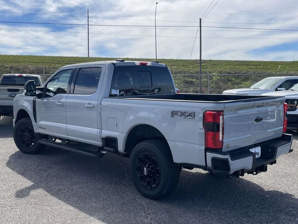 New 2026 Avalanche Ford F-250® XLT image 5