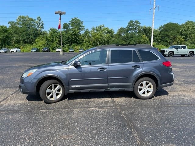 Used 2014 Subaru Outback 2.5i Premium with VIN 4S4BRCCC9E3255320 for sale in North Canton, OH
