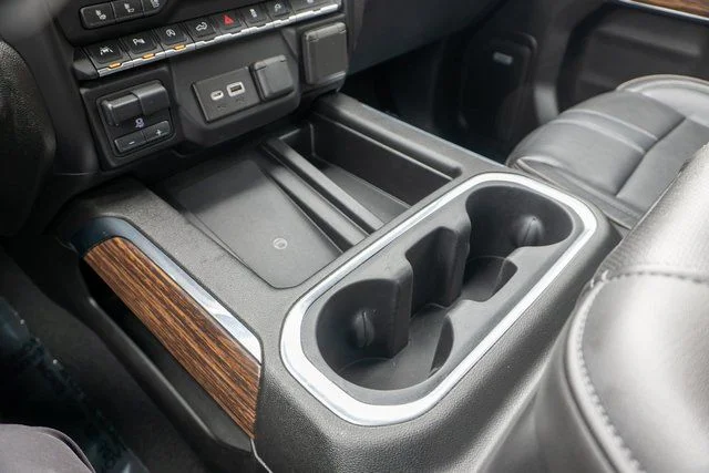 Used 2019 Beige Chevrolet High Country image 34