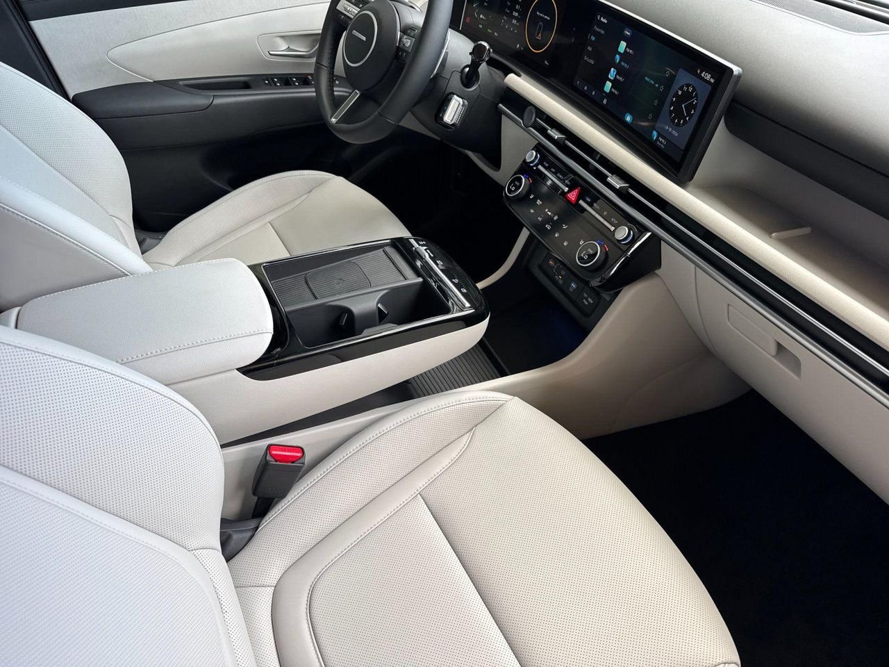 New 2026 White Hyundai SEL Convenience image 15