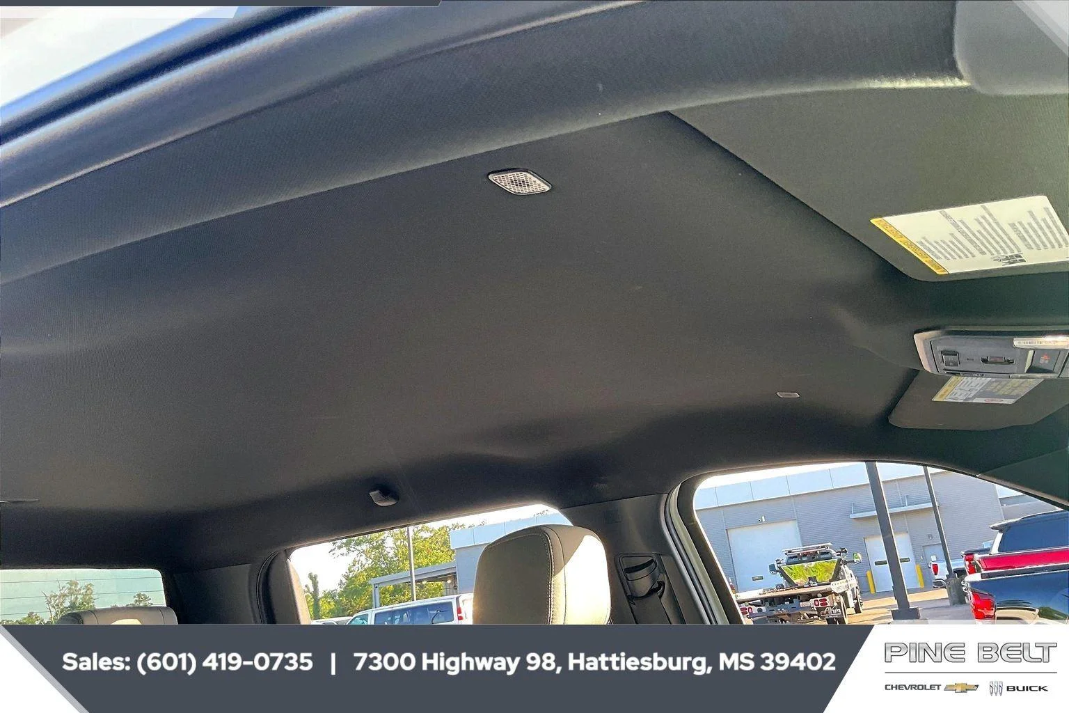 Used 2025 Ice Cap Toyota SR5 image 17