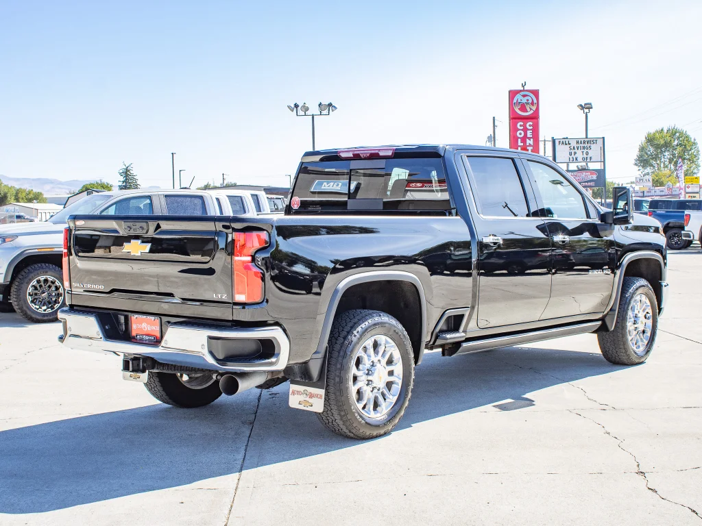 Used 2024 BLACK Chevrolet LTZ image 8