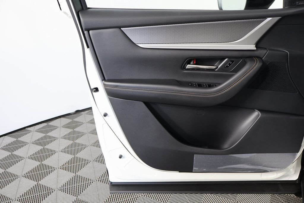 New 2026 Rhodium White Premium Mazda 3.3 Turbo S Premium Sport AWD image 8