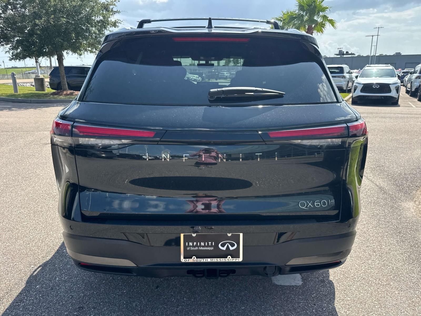 New 2027 MINERAL BLACK INFINITI Autograph AWD image 7