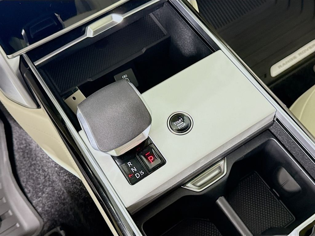 New 2026 Batumi Gold Land Rover SE image 18