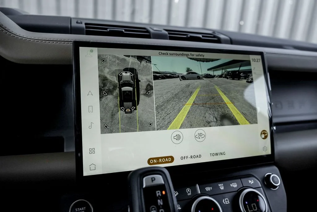 New 2026 Fuji White Land Rover X-Dynamic SE image 14