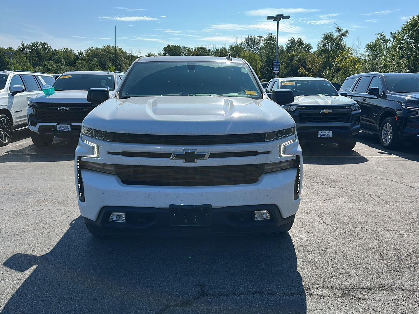 Used 2021 Summit White Chevrolet RST image 6