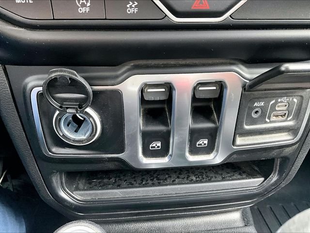 Used 2023 Black Jeep Sport image 26