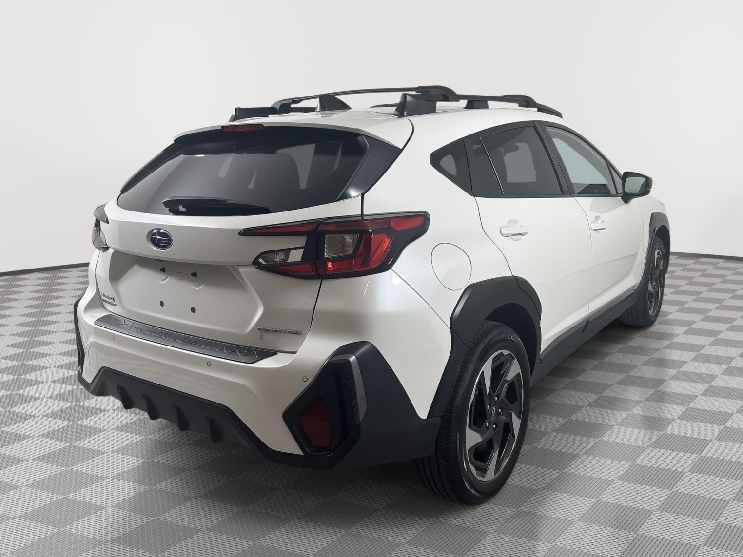 Used 2024 Crystal White Pearl Subaru Limited image 15