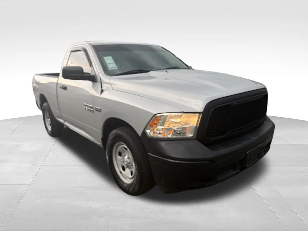 Used 2016 Bright Silver Clearcoat Metallic Ram Tradesman image 9