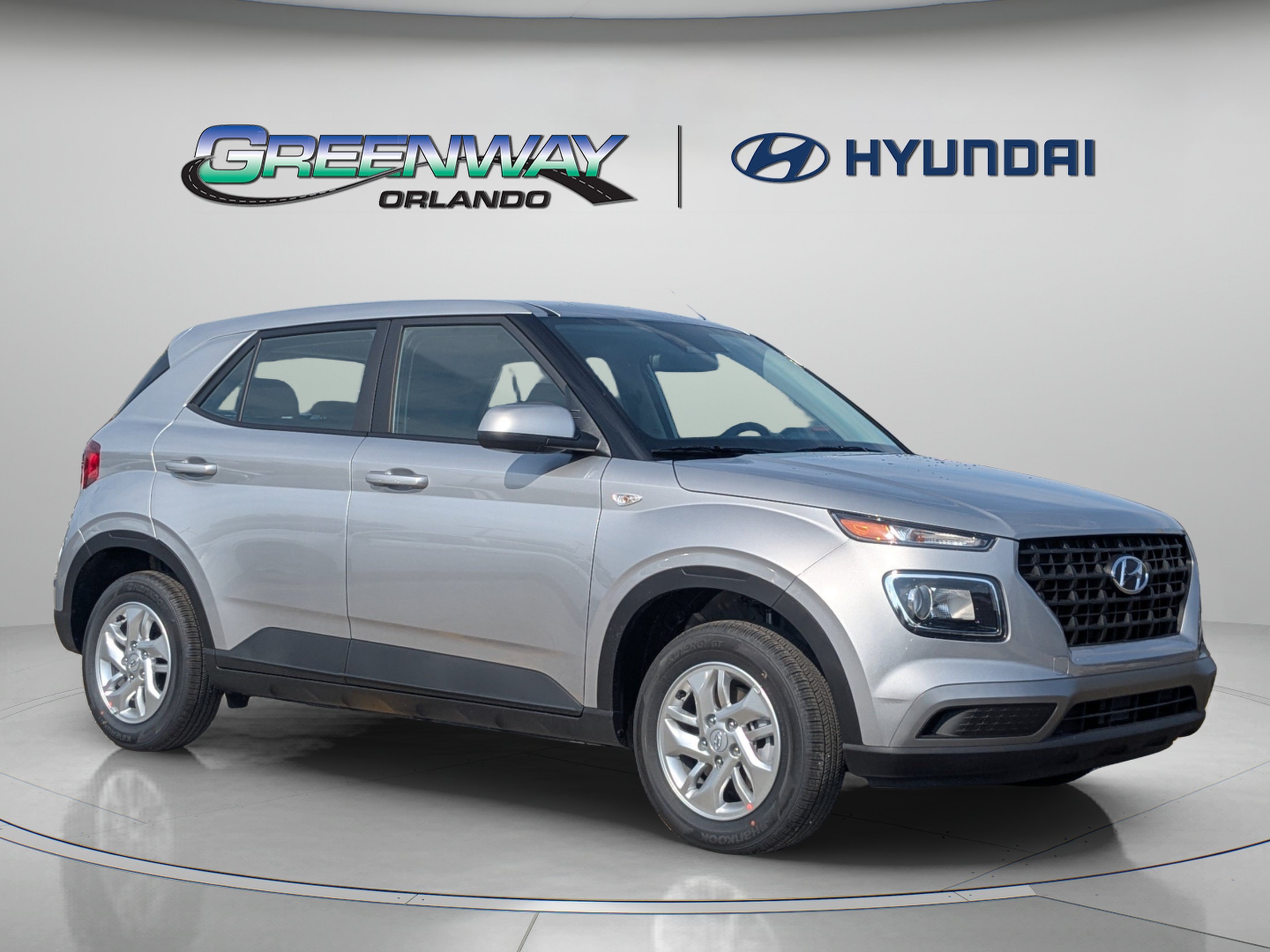 New 2026 Shimmering Silver Hyundai SE image 2