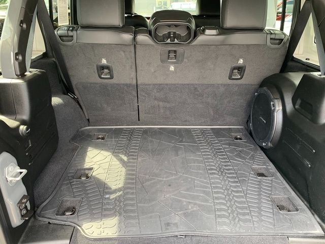 Used 2021 Gray Jeep Unlimited Rubicon image 6