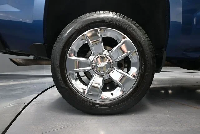 Used 2017 Blue Chevrolet LTZ image 17