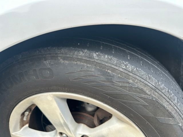 Used 2015 White Kia LX image 16