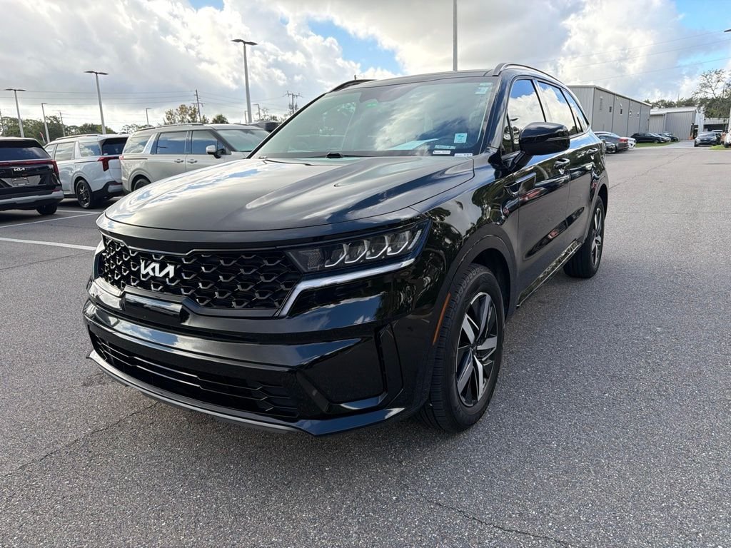 Certified Used 2023 Ebony Black Kia S image 9
