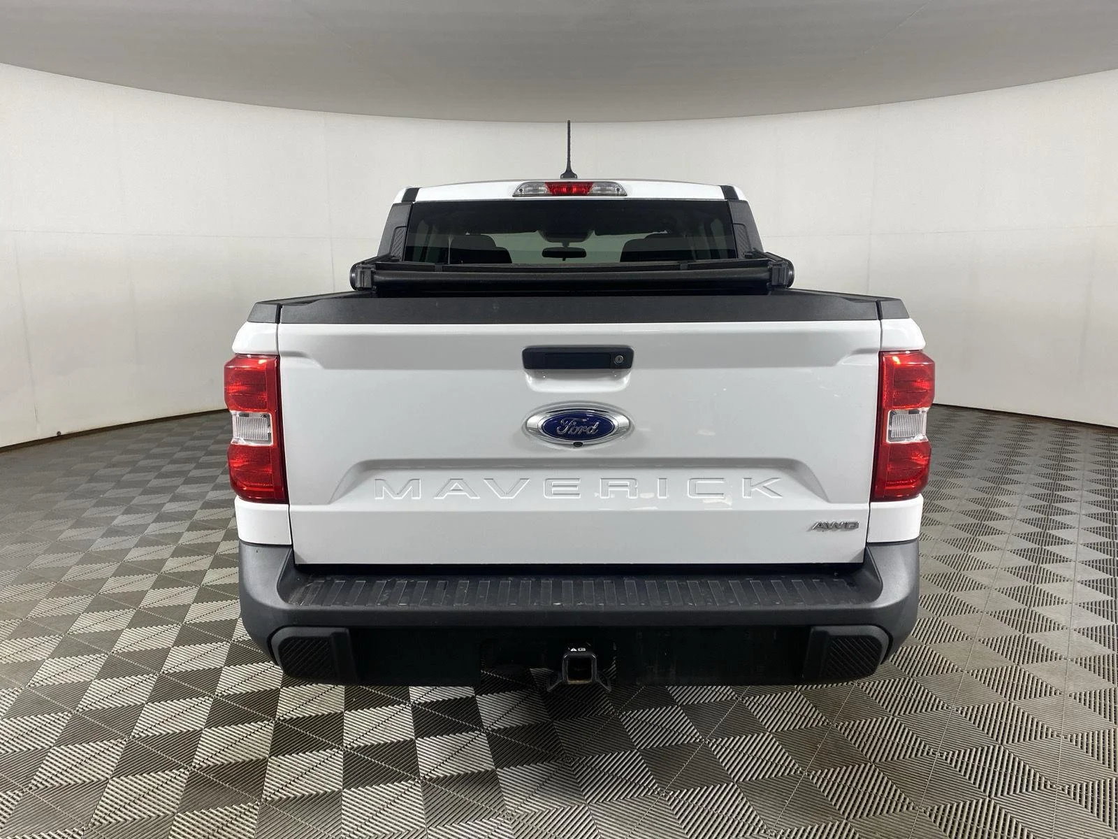 Used 2022 Oxford White Ford XLT image 9