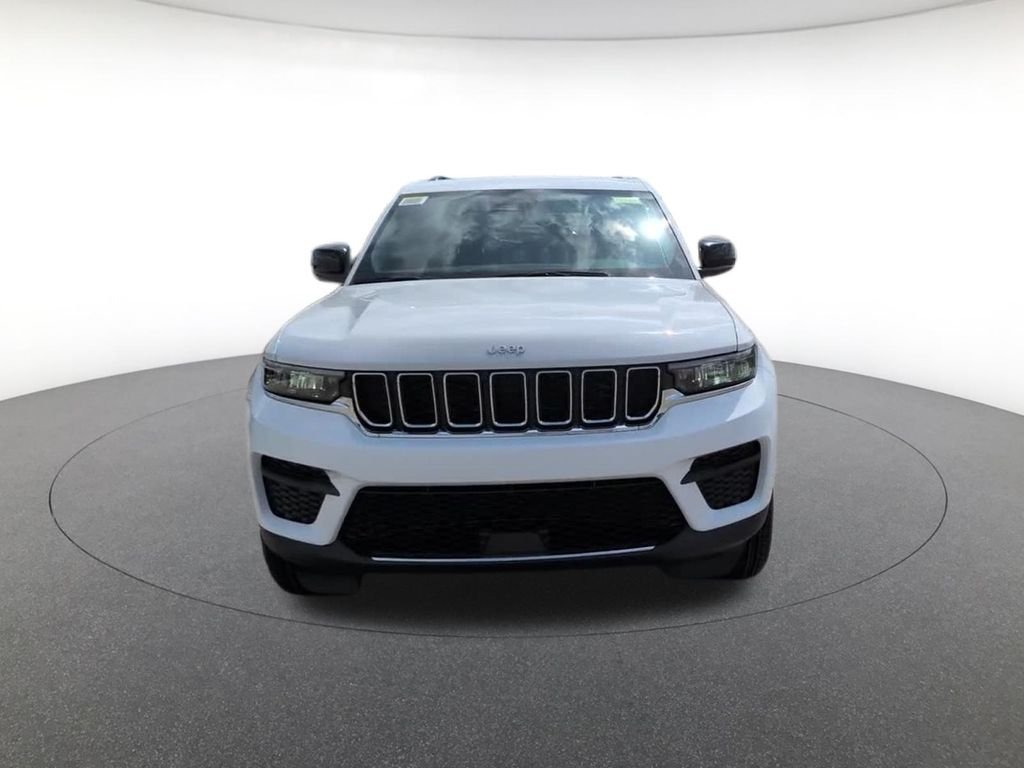 New 2026 White Jeep Laredo X image 3