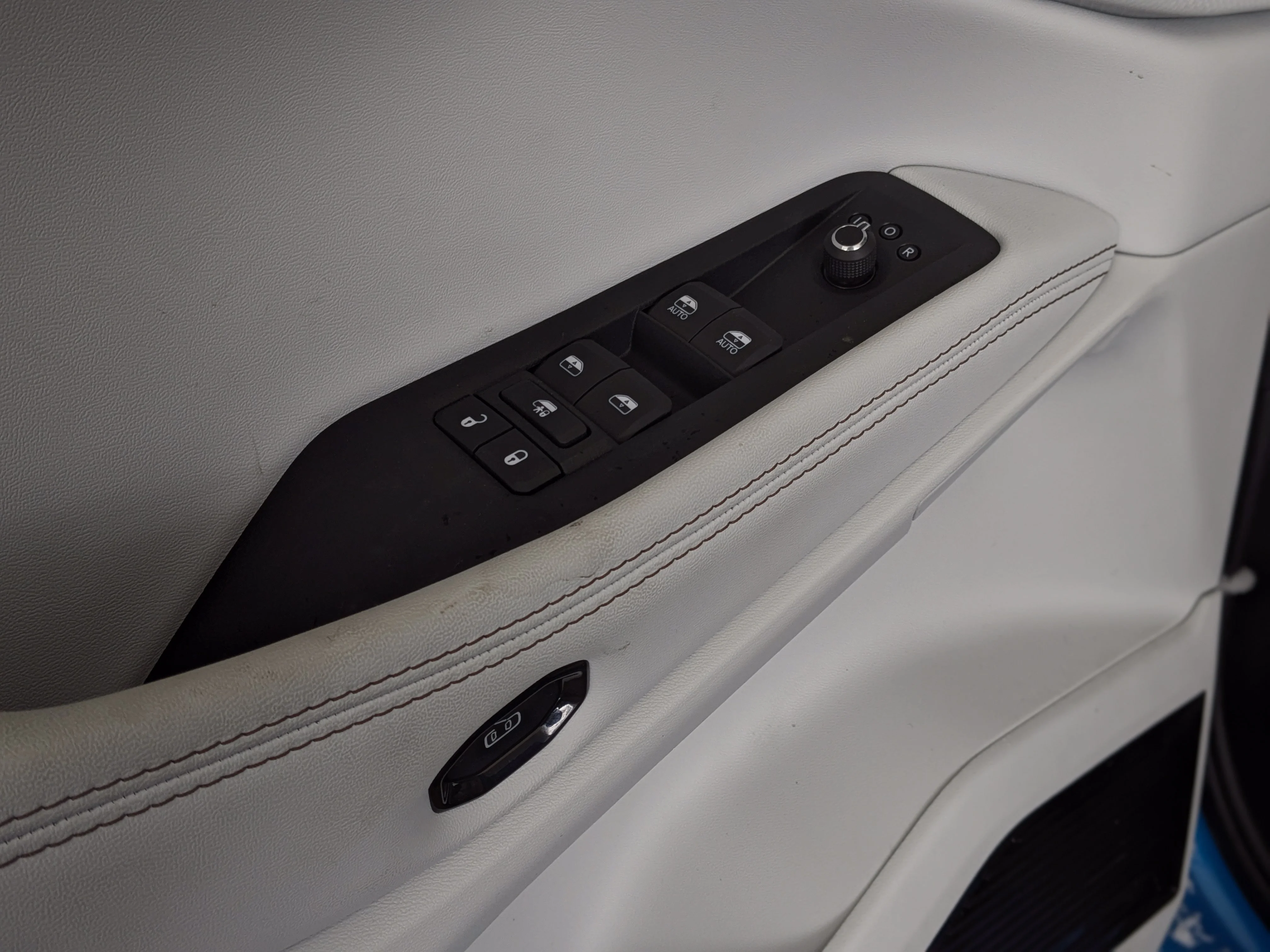 New 2026 Blue Jeep Limited - - Tech Group - Panoramic Sunroof - Trailer Tow - Remote Start & tons more! image 13