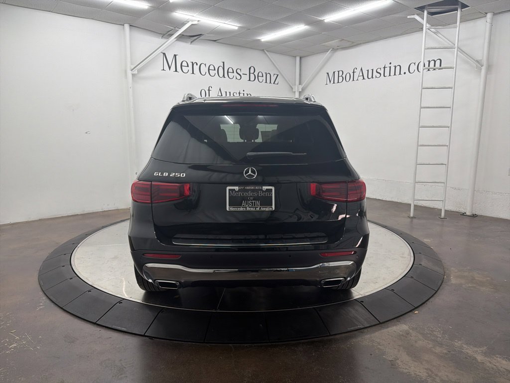 Used 2026 Black Mercedes-Benz GLB 250 image 6