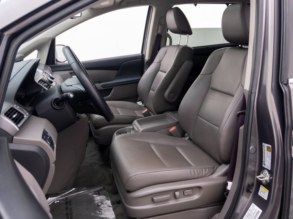 Used 2015 Modern Steel Metallic Honda EX-L image 16