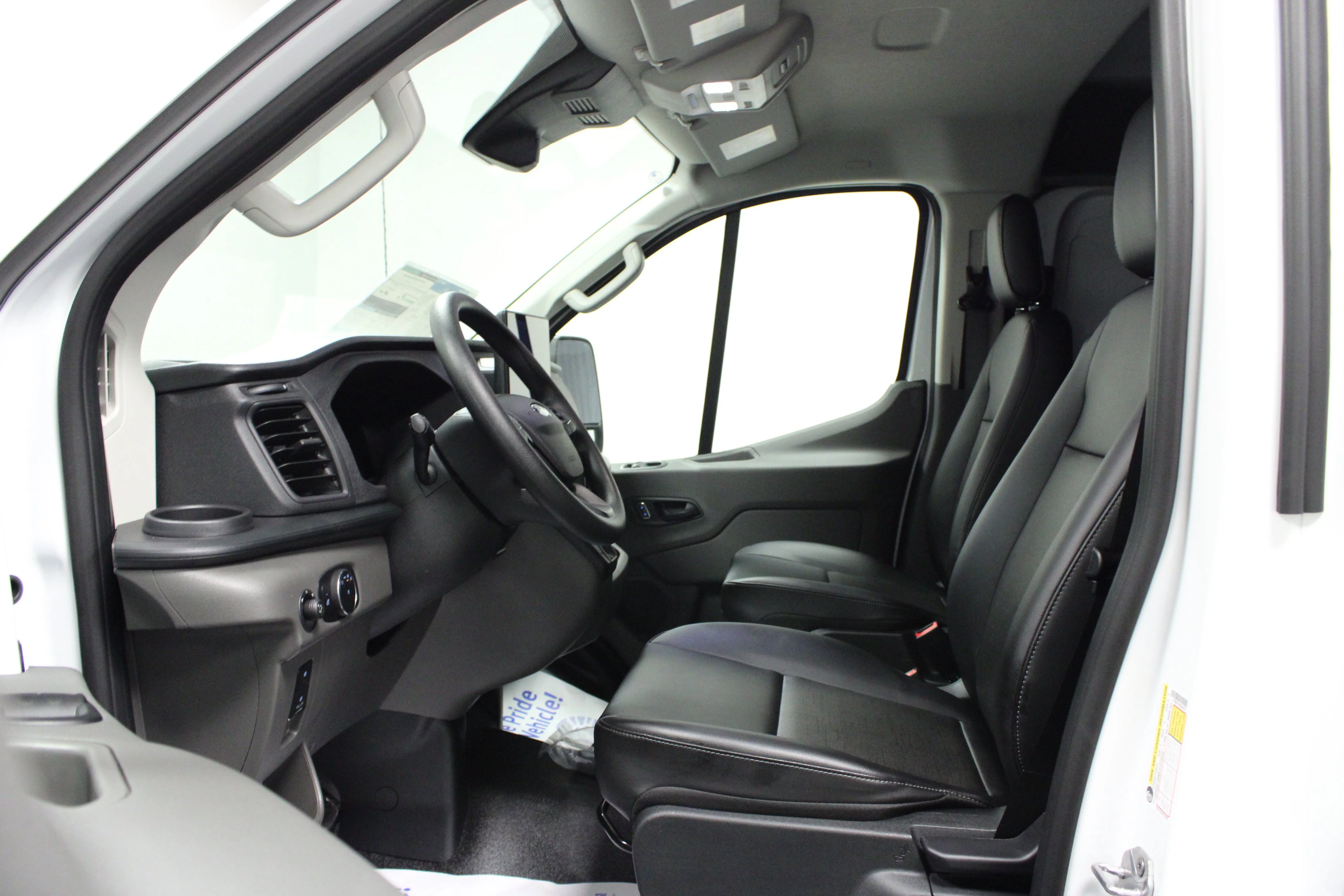New 2026 Oxford White Ford Cargo Van image 12