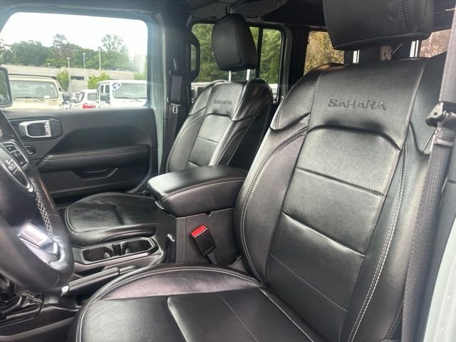Used 2023  Jeep Sahara 4xe image 12