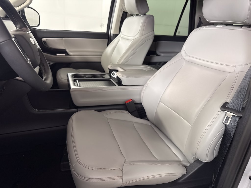Used 2025 Silver Ford Active image 11