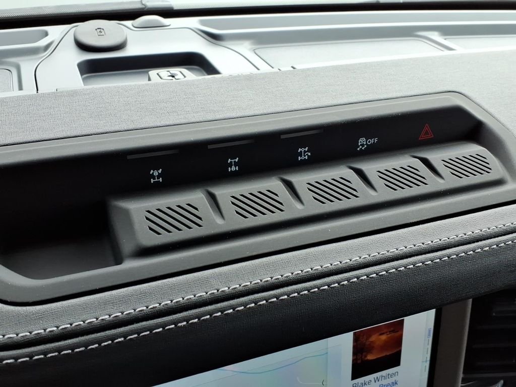 New 2026 Avalanche Gray Ford Outer Banks® image 25