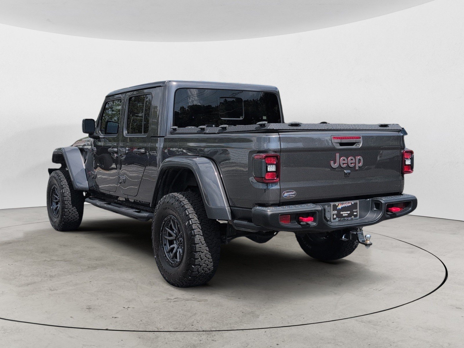 Used 2020 Granite Crystal Metallic Clearcoat Jeep Rubicon image 5