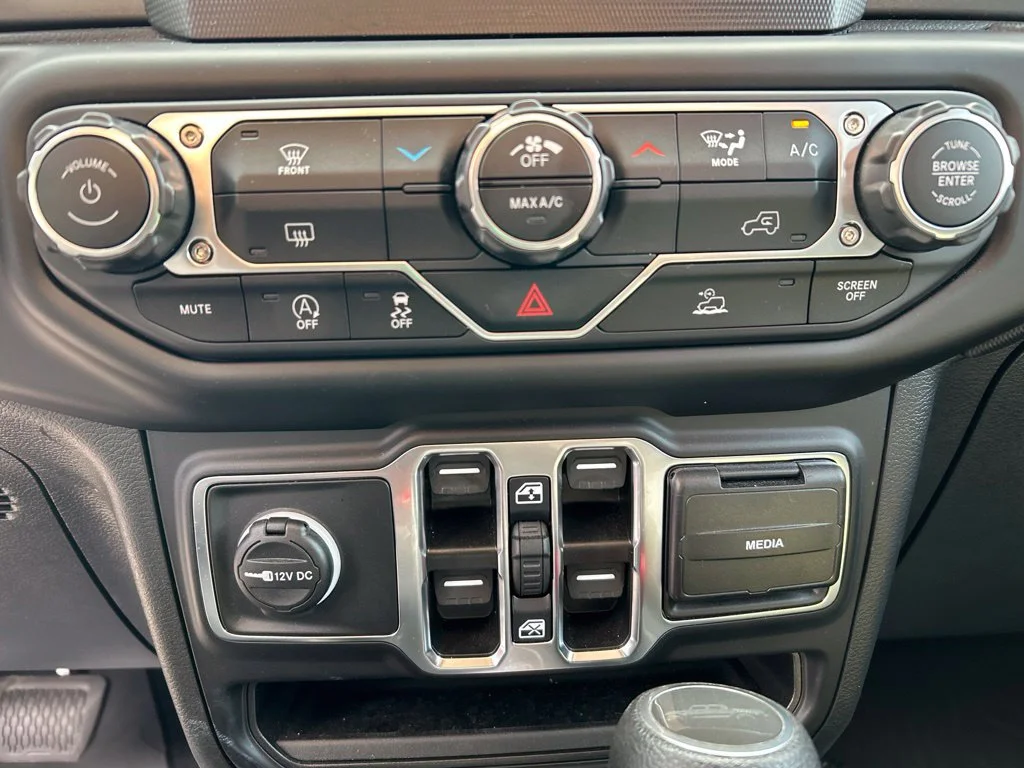 Used 2023 Gray Jeep Sport image 20
