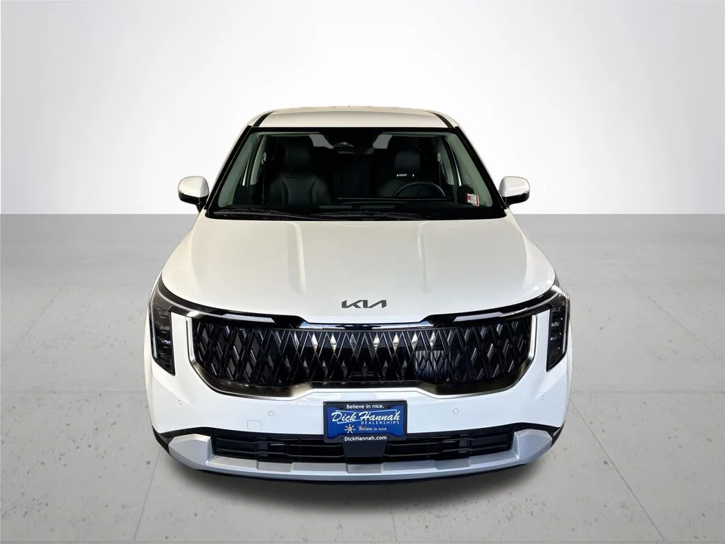 New 2026 Snow White Pearl Kia LXS image 3