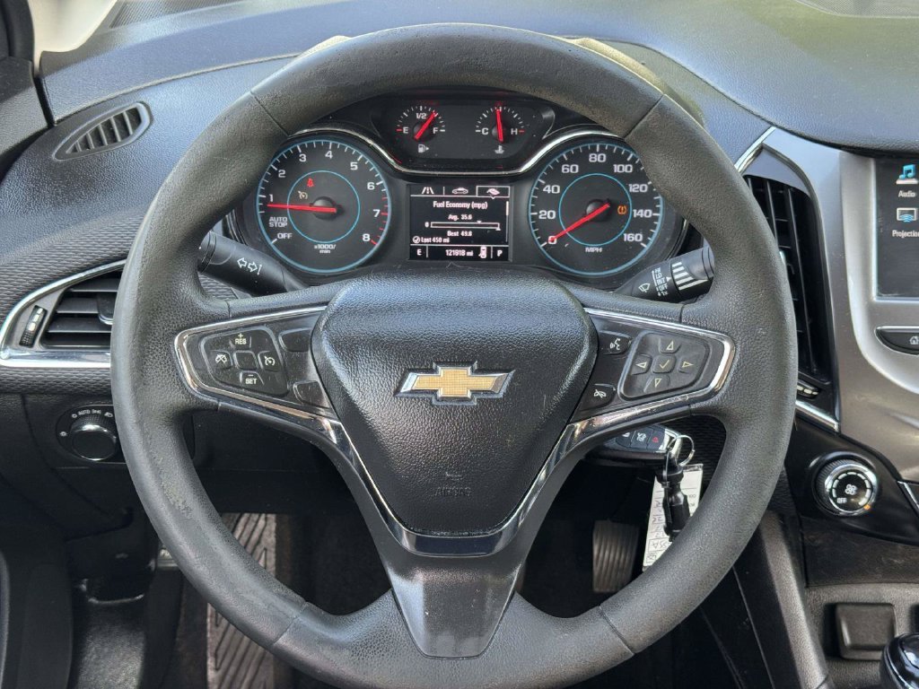 Used 2017 White Chevrolet LT image 10
