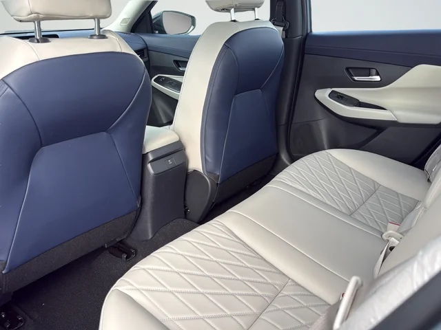 2026 Nissan Sentra SL - Photo 16