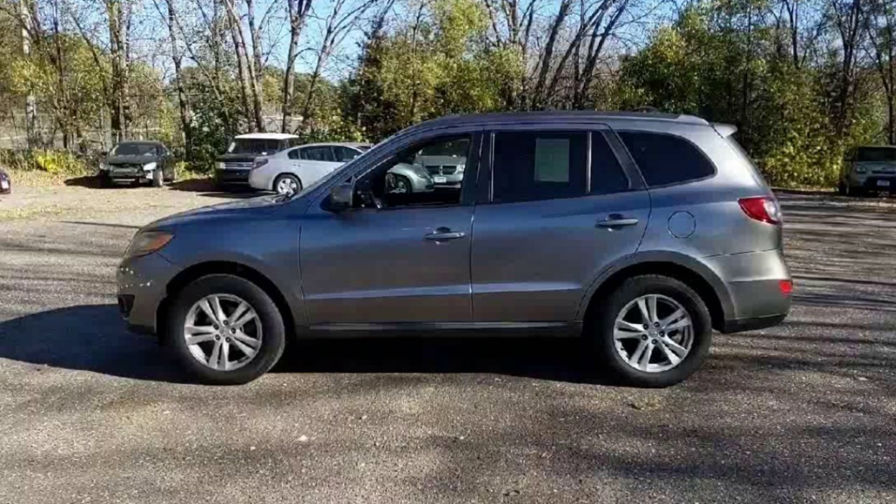 2011 Hyundai Santa Fe SE photo 3