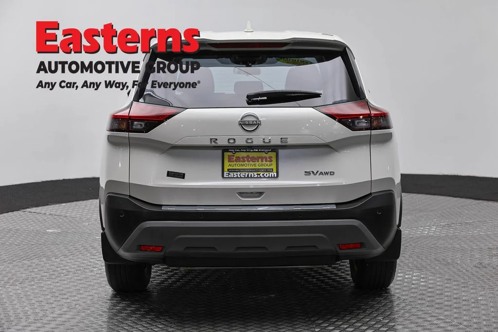 Used 2023 White Nissan SV image 6