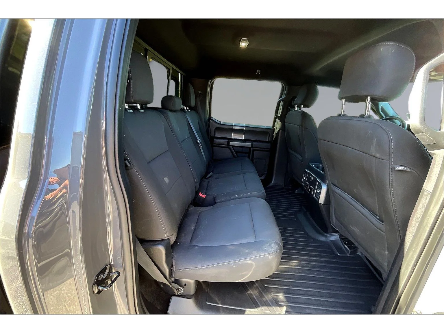 Used 2018 Gray Ford XL image 19