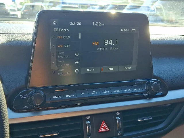 Used 2019 Black Kia LXS image 17