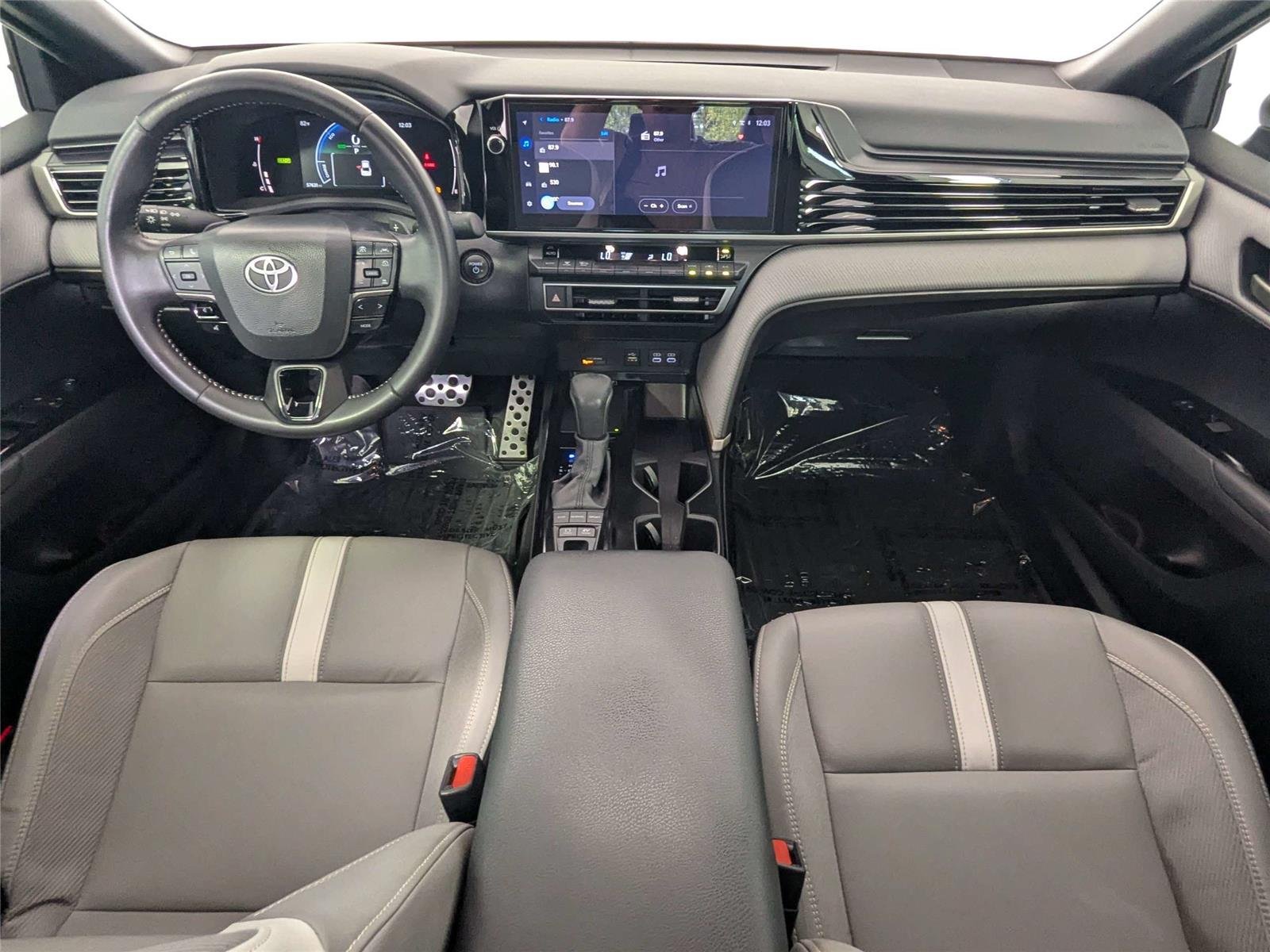 Used 2025 Ice Cap Toyota SE image 36