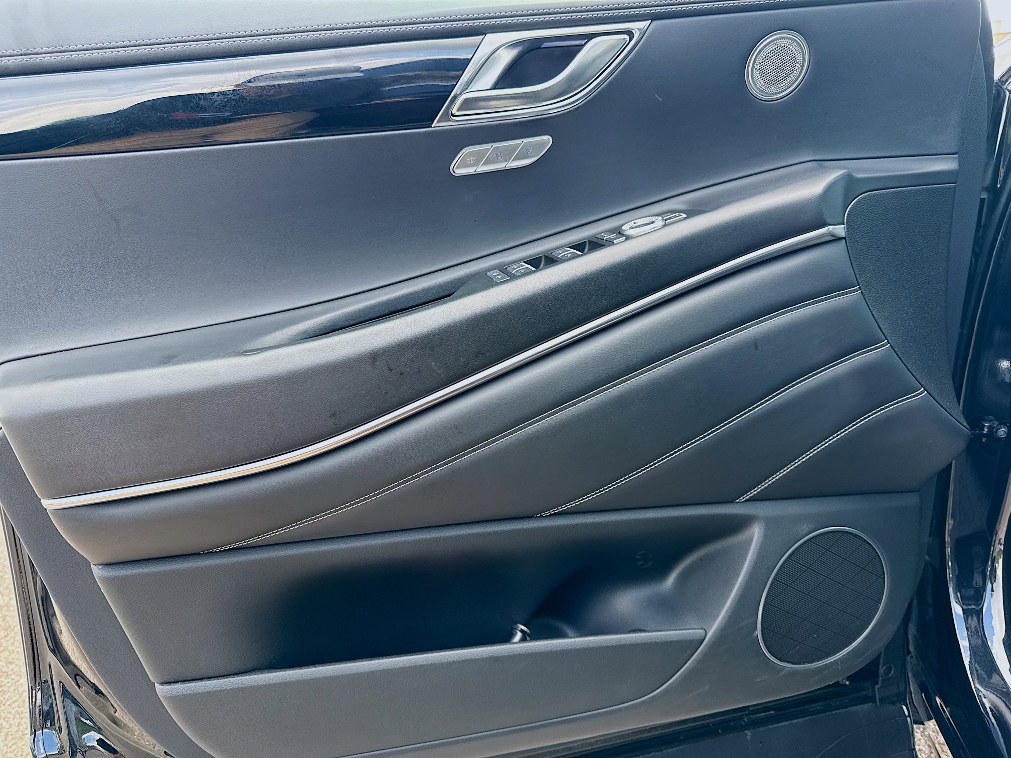 2025 GENESIS GV80 Standard - Photo 22