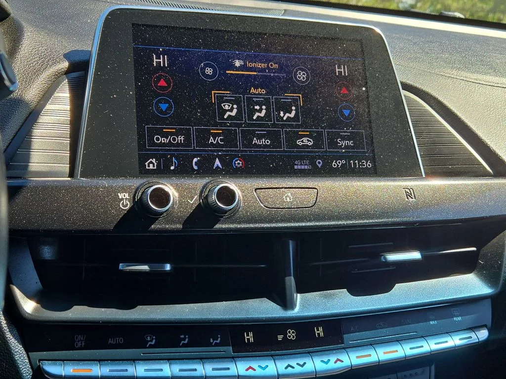 Used 2020 Gray Cadillac Premium Luxury image 38