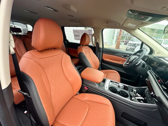 Used 2026 Black Kia EX image 31